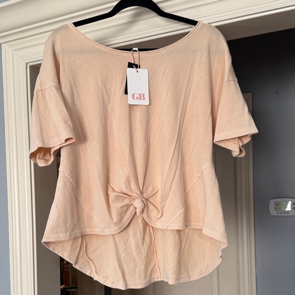 Gianni Bini Tops - Gianni Bini Soft Peach Short Sleeve Top Size Medium